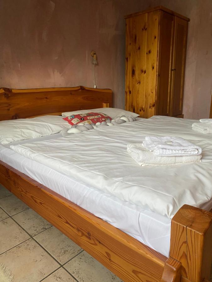 Hostel Caferazy Poprad Exterior photo